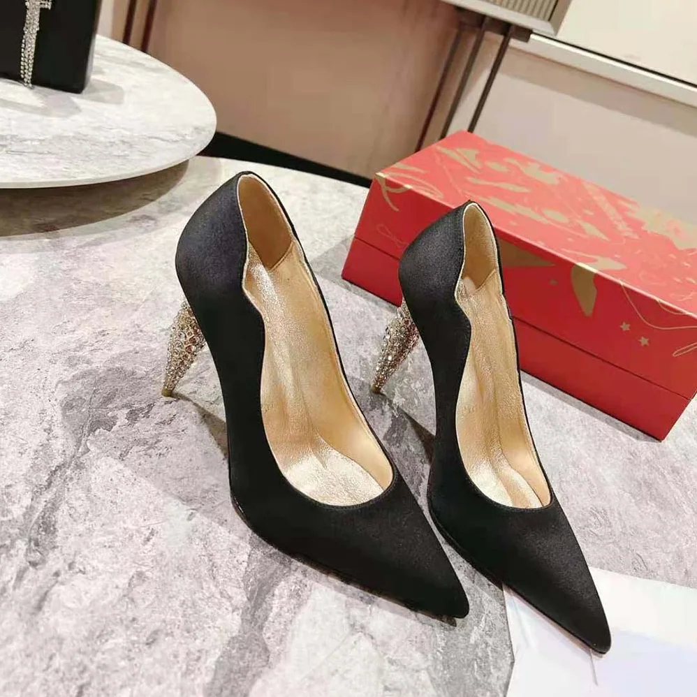 Christian Louboutin Lipstrass Pump 100 mm Heel Height for Women in Black Christian Louboutin Lipstrass Pump 100 mm Heel Height for Women in Black