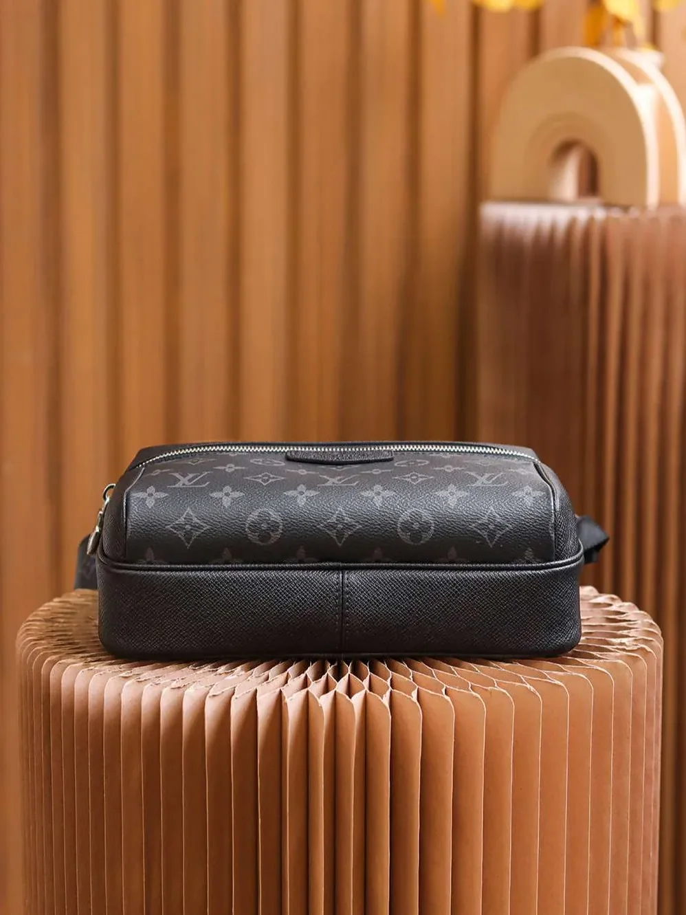 Louis Vuitton Outdoor Messenger Bag Black /