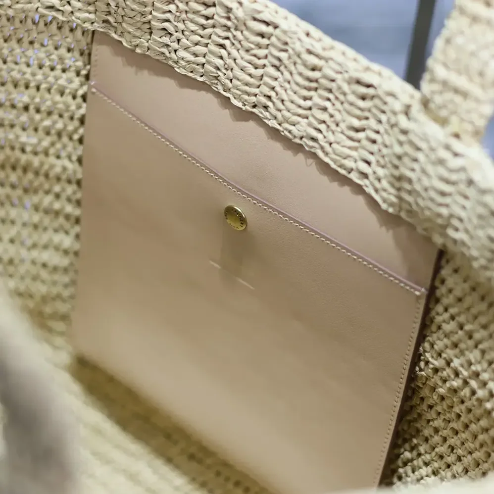 Saint Laurent YSL Saint Laurent Tote in Raffia for Unisex