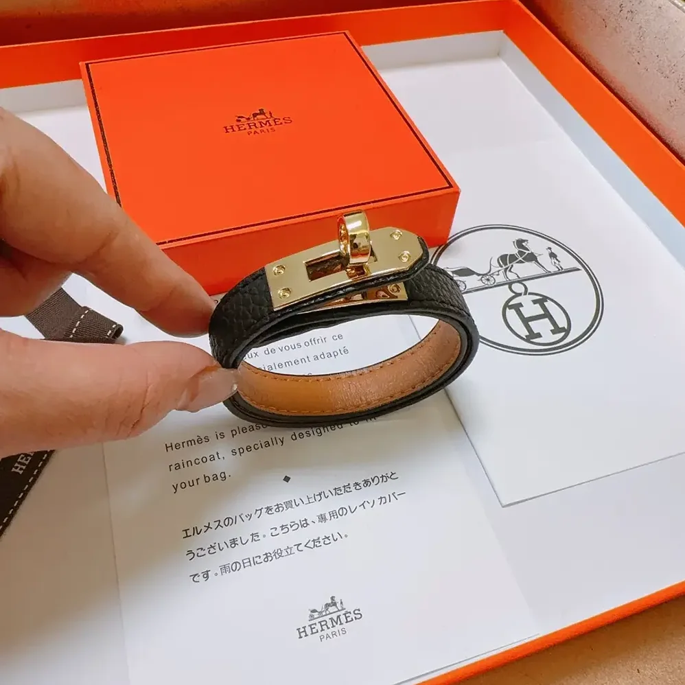 Hermes Kelly Double Tour Bracelet for Unisex