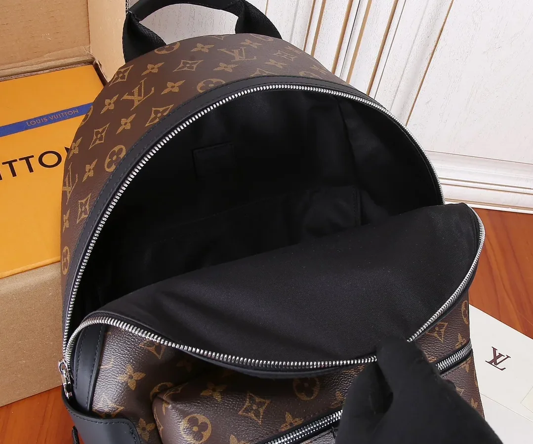 Louis Vuitton Discovery Backpack PM Brown / Louis Vuitton Discovery Backpack PM Brown /