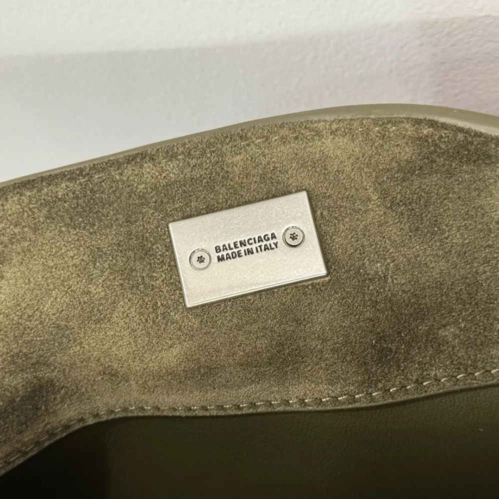 Balenciaga Rodeo Handbag Medium In Khaki Waxed Suede Calfskin And Smooth Calfskin for Women Balenciaga Rodeo Handbag Medium In Khaki Waxed Suede Calfskin And Smooth Calfskin for Women