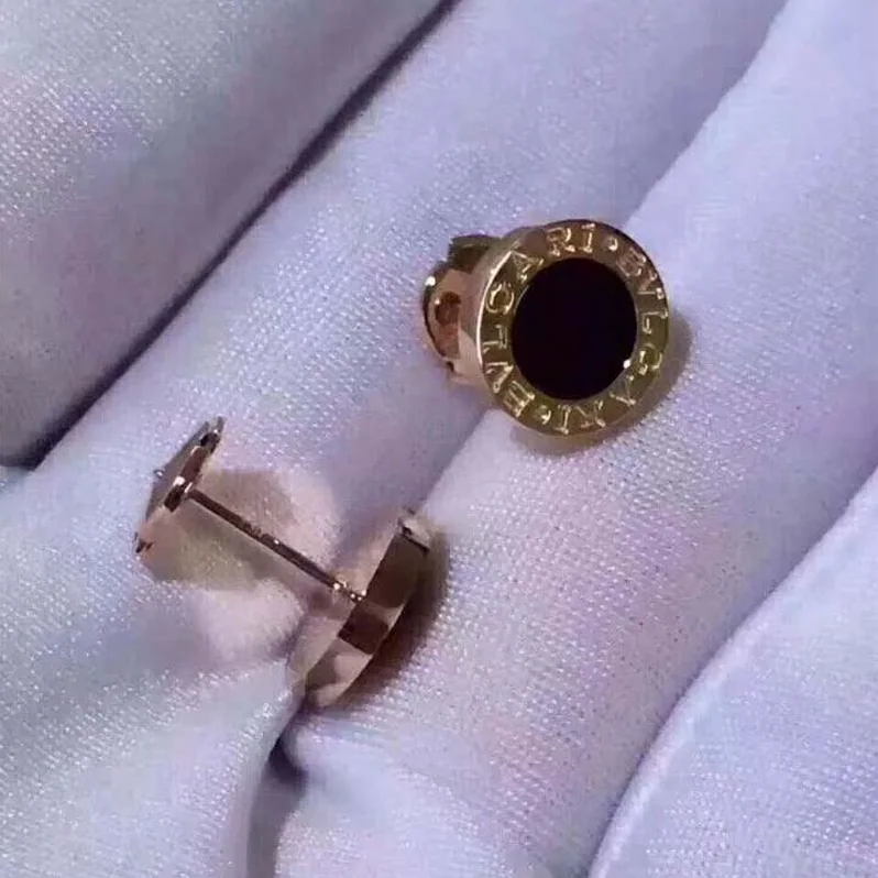 Bvlgari Bvlgari 18 KT Rose Gold Single Stud Earring Onyx for Women Bvlgari Bvlgari 18 KT Rose Gold Single Stud Earring Onyx for Women