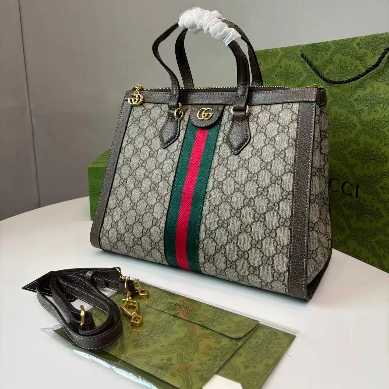 Gucci Ophidia Medium Top Handle Bag / Beige/Ebony Supreme Canvas Gold Hardware