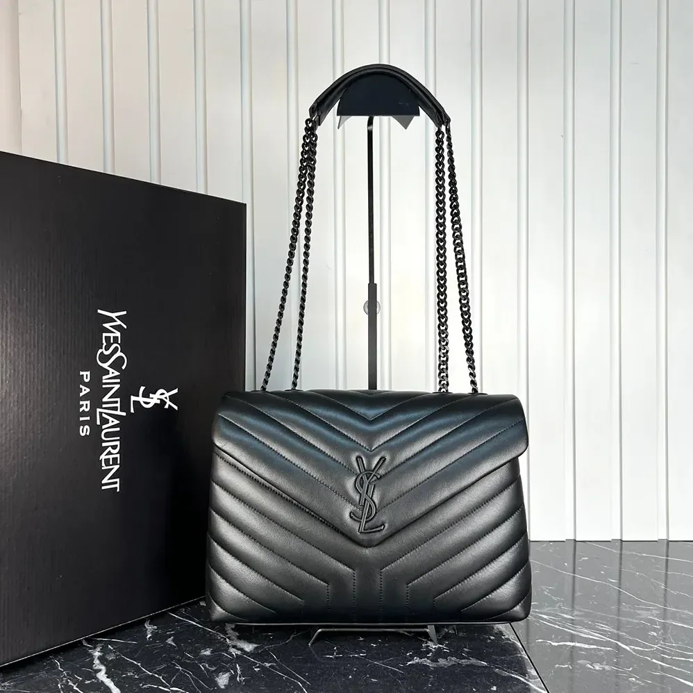 Saint Laurent YSL Loulou Medium in Matelassé “Y” Leather for Women in Black Saint Laurent YSL Loulou Medium in Matelassé “Y” Leather for Women in Black