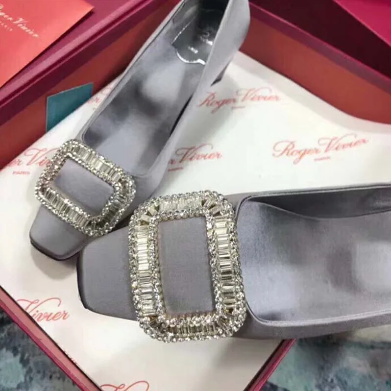 Roger Vivier Belle Vivier Pumps Silk Satin 4.5cm Heel for Women in Silver