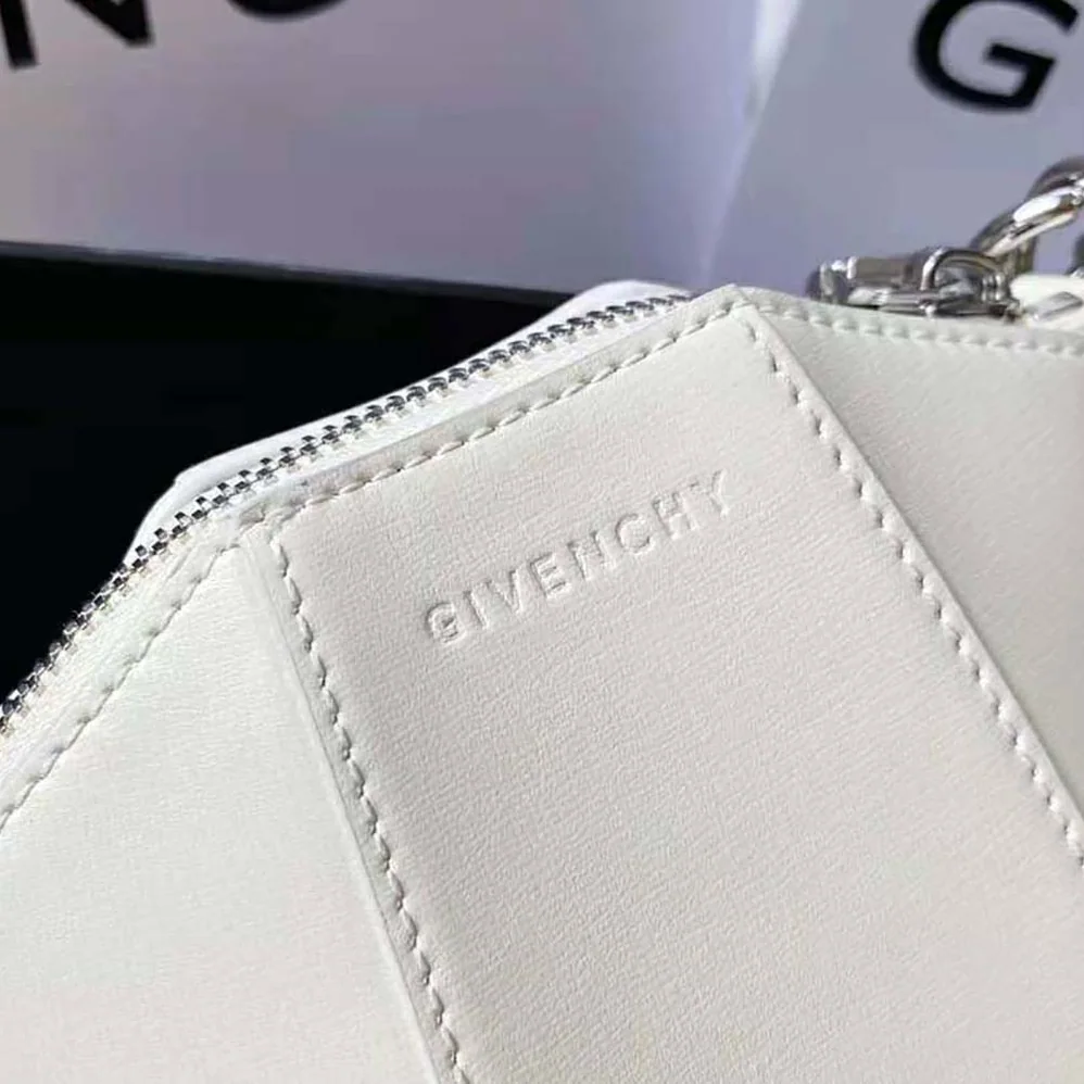 Givenchy Mini Antigona Vertical Bag in Box Leather for Women in White Givenchy Mini Antigona Vertical Bag in Box Leather for Women in White