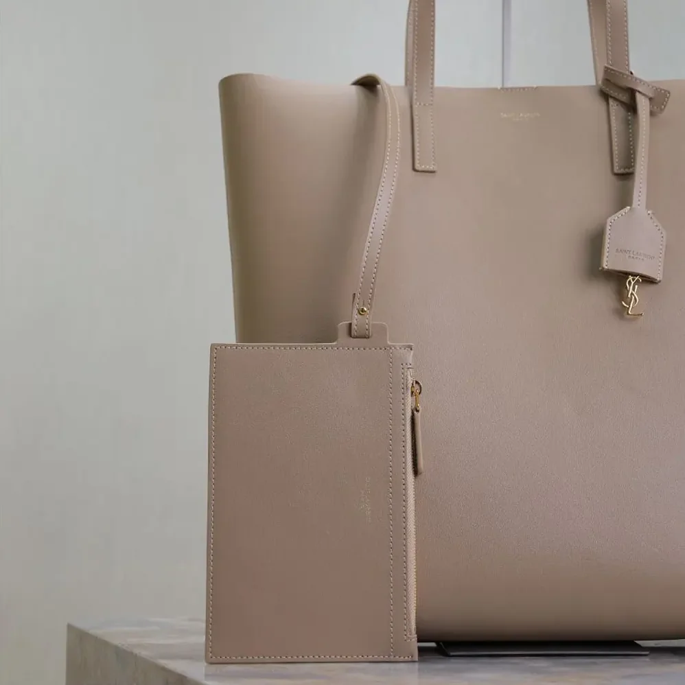 Saint Laurent YSL Shopping Saint Laurent in Leather for Women in Sandy Saint Laurent YSL Shopping Saint Laurent in Leather for Women in Sandy