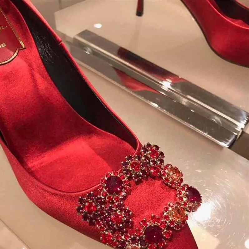 Roger Vivier Silk Flower Strass Pumps 65mm Heel for Women in Red