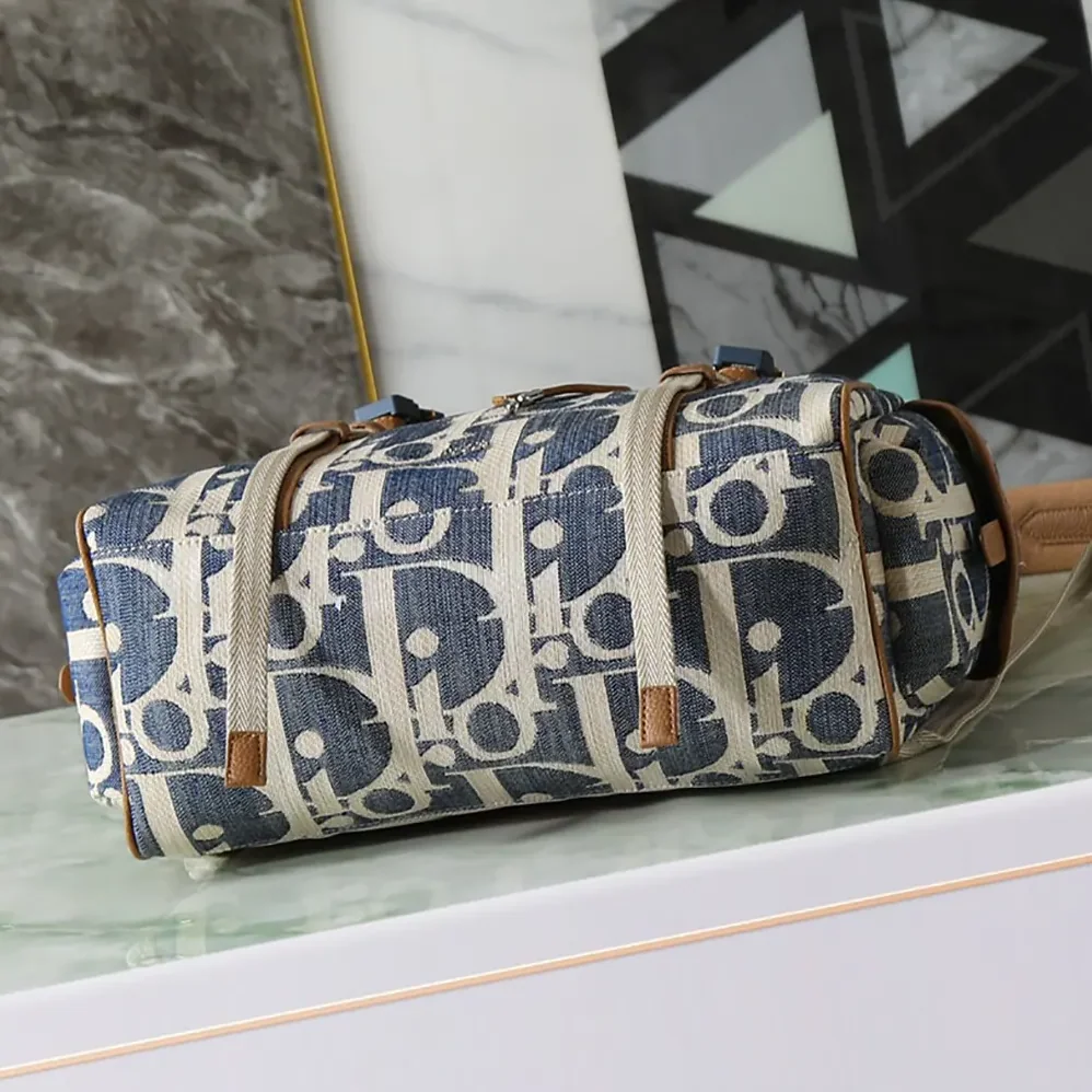 Dior Hit the Road Backpack with Flap Blue and Beige Raffia for Men in Effect Dior Oblique Denim Dior Hit the Road Backpack with Flap Blue and Beige Raffia for Men in Effect Dior Oblique Denim