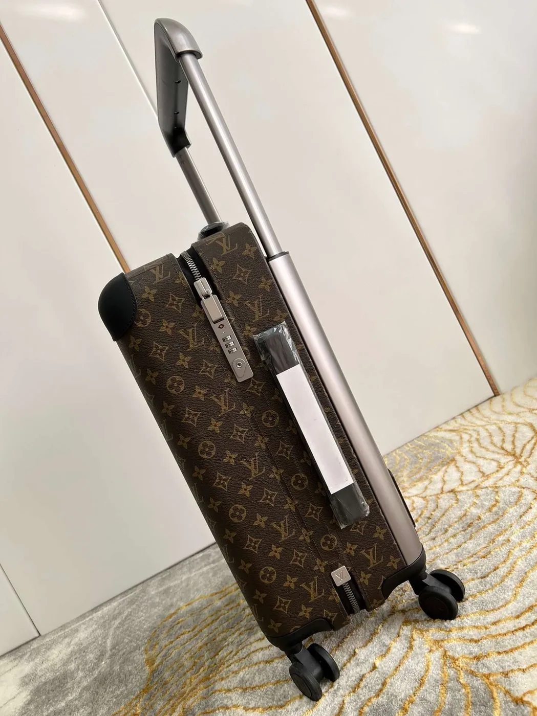 Louis Vuitton Horizon 55 Suitcase in Brown Champagne Hardware
