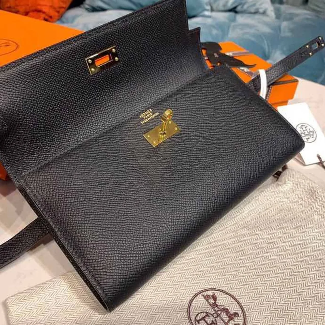 Hermes Kelly Wallet To Go Woc Black With Gold Toned Hardware Bag /