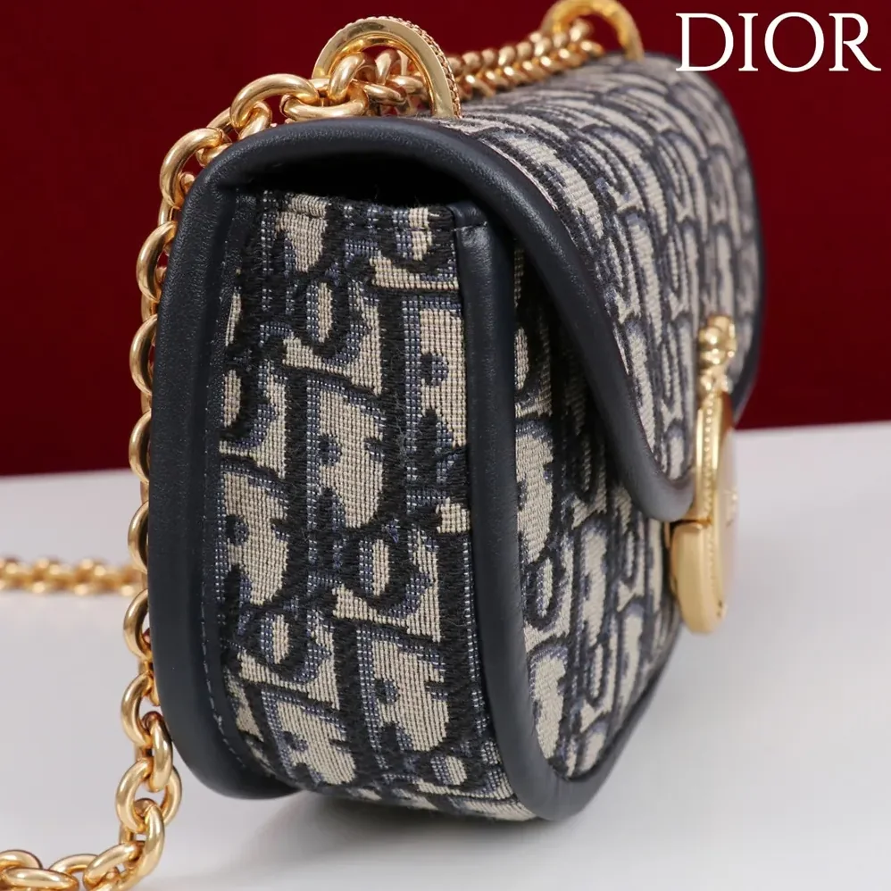 Dior Small Dior Médaillon Flap Bag with Chain Blue Dior Oblique Jacquard for Women Dior Small Dior Médaillon Flap Bag with Chain Blue Dior Oblique Jacquard for Women