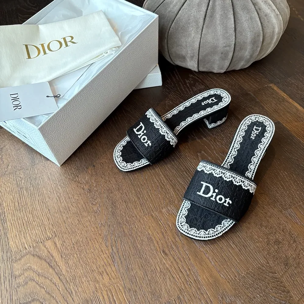 Dior Dentelle Heeled Slide Navy Blue Dior Oblique Embroidered Cotton and White Lace for Women Dior Dentelle Heeled Slide Navy Blue Dior Oblique Embroidered Cotton and White Lace for Women