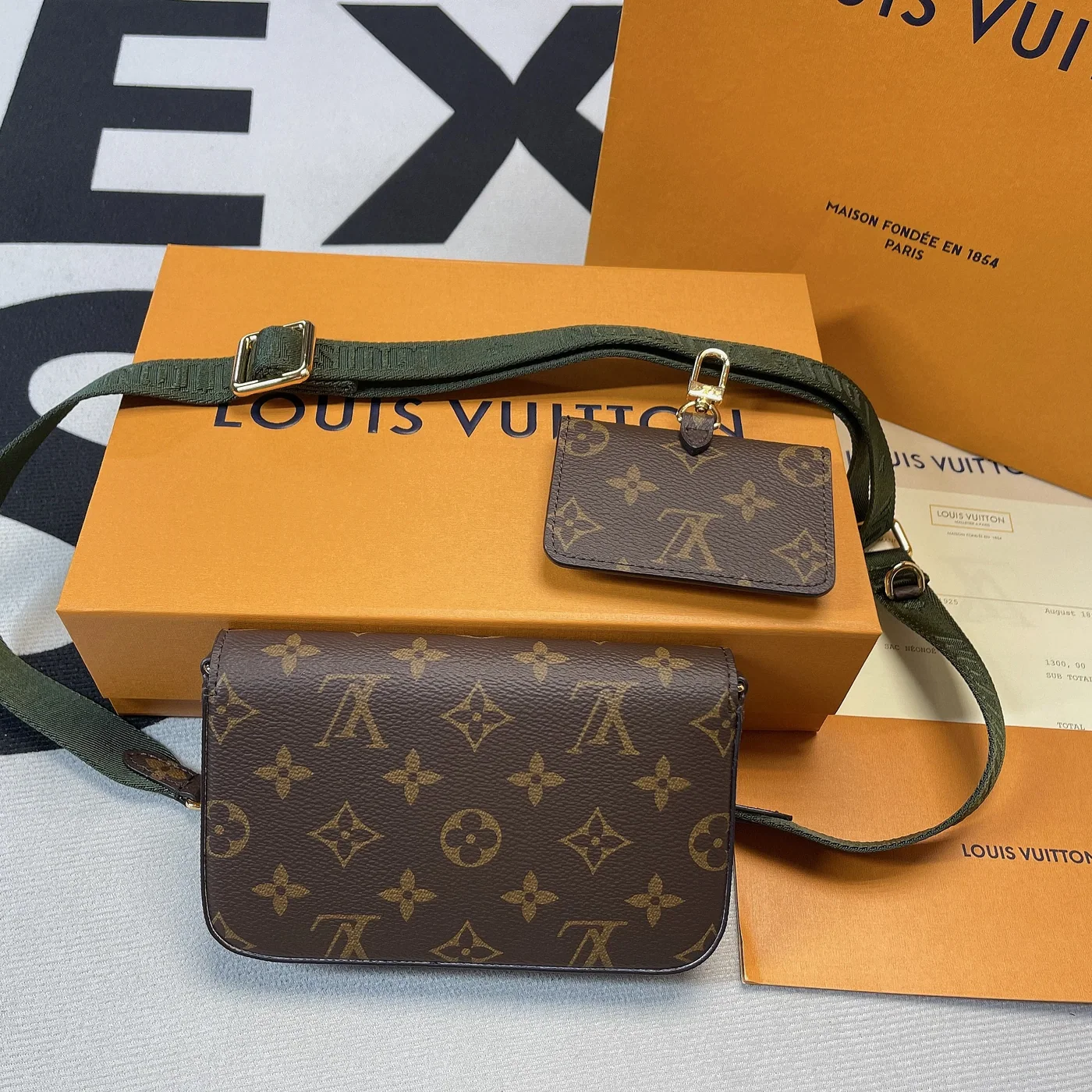 Louis Vuitton Pochette Felicie Strap & Go Wallet Shoulder Bag / Khaki Green Monogram Canvas Gold Hardware