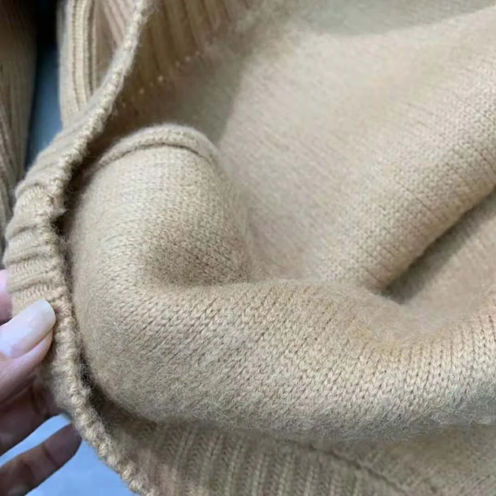 Miu Miu Wool and Nylon Knit Cardigan for Women in Beige Miu Miu Wool and Nylon Knit Cardigan for Women in Beige