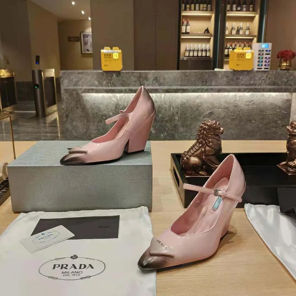 Prada Brushed Leather Pumps in 95 mm Leather-Covered Heel for Women in Pink