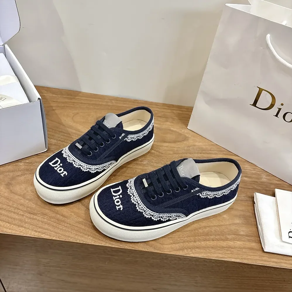 Dior Saltwind Sneaker Blue Dior Oblique Embroidered Cotton and White Lace for Unisex