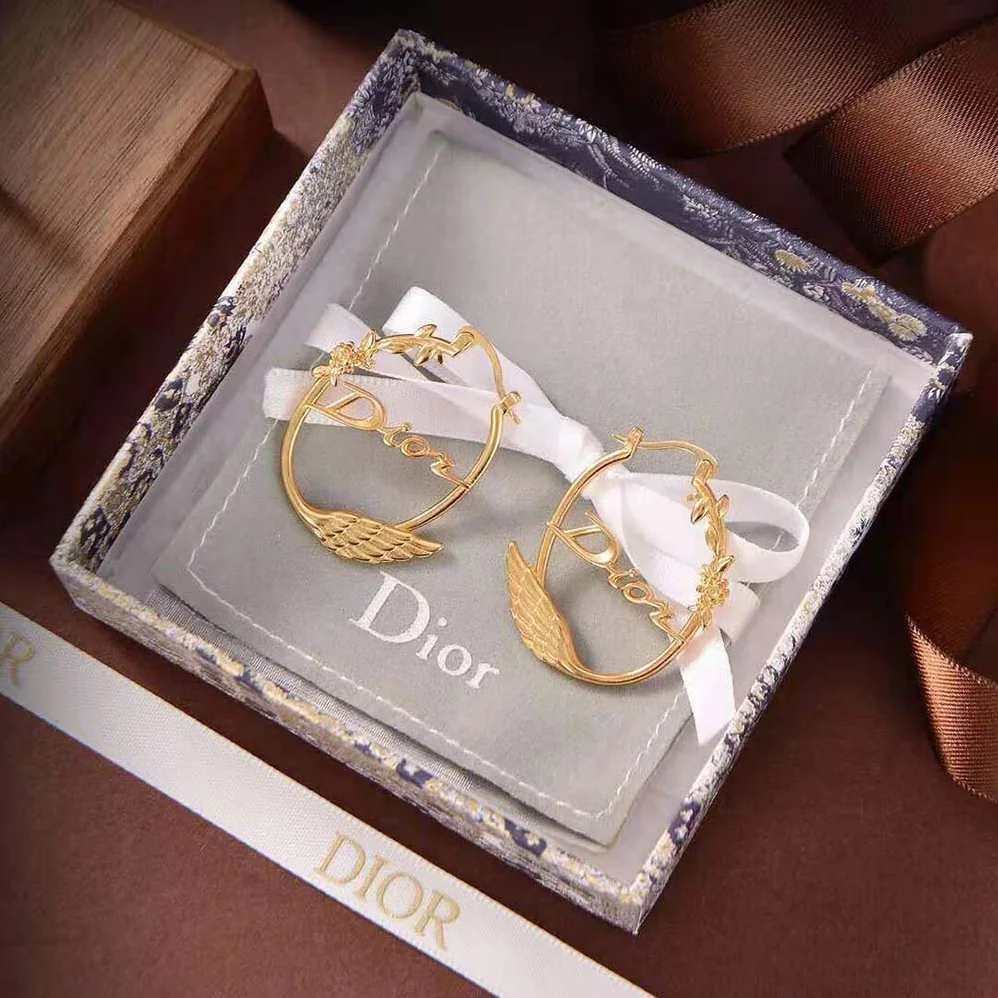 Dior Dio(r)evolution Earrings Gold for Women in Finish Metal Dior Dio(r)evolution Earrings Gold for Women in Finish Metal