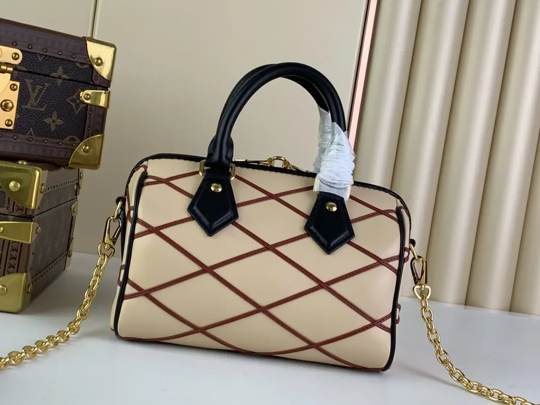 Louis Vuitton Speedy Bandouliere 20 Top Handle Bag in Beige/ Red Gold Hardware