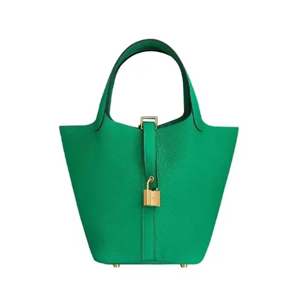Hermes Picotin Lock 18cm in Clémence leather for Women in Green Hermes Picotin Lock 18cm in Clémence leather for Women in Green