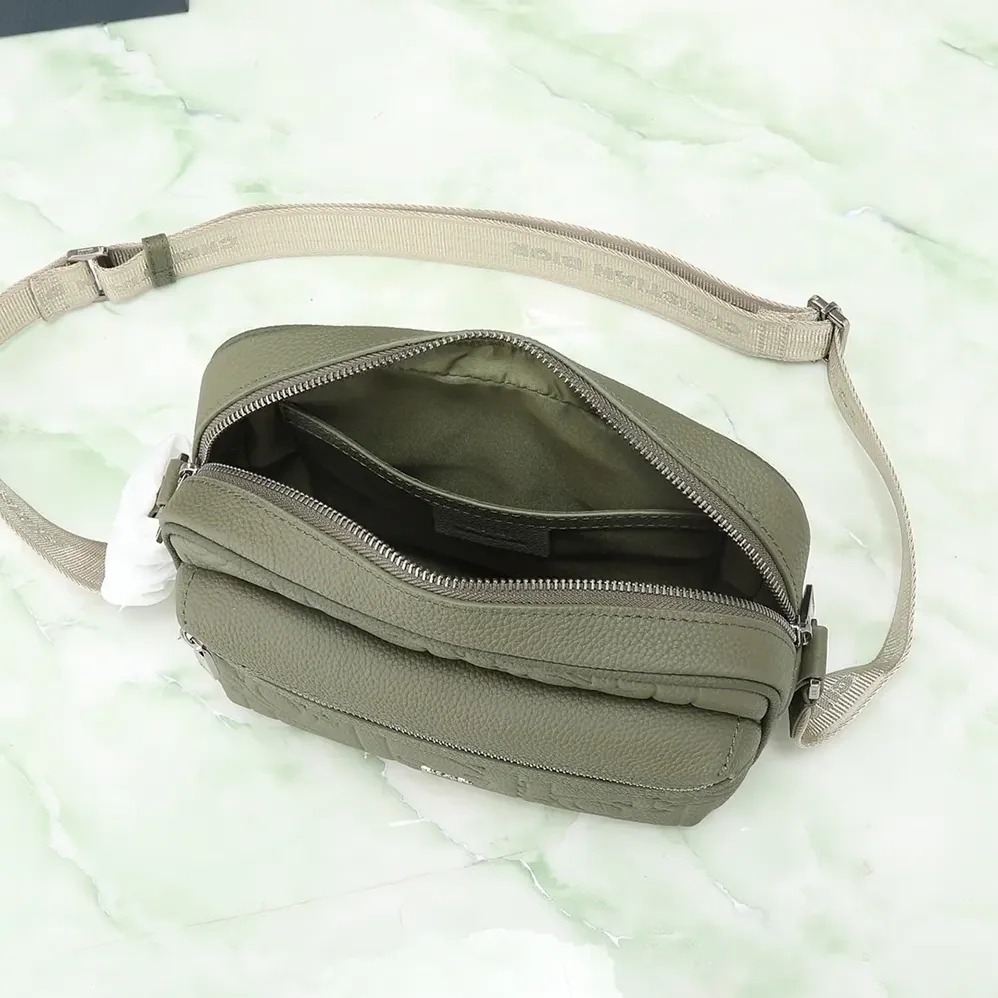 Dior Rider 2.0 Zipped Messenger Bag Khaki Dior Gravity Leather and Khaki Grained Calfskin for Men Dior Rider 2.0 Zipped Messenger Bag Khaki Dior Gravity Leather and Khaki Grained Calfskin for Men