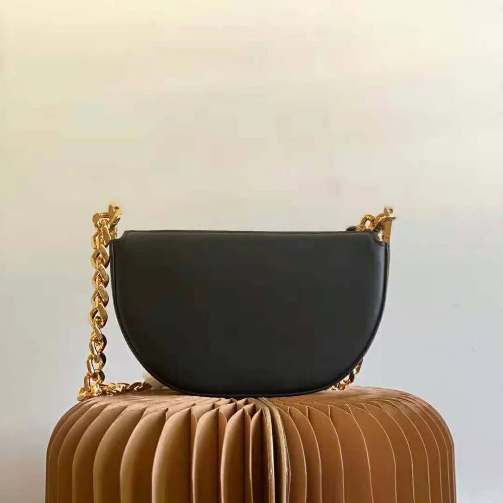 Burberry Mini Leather Zip Olympia Bag for Women in Black Burberry Mini Leather Zip Olympia Bag for Women in Black