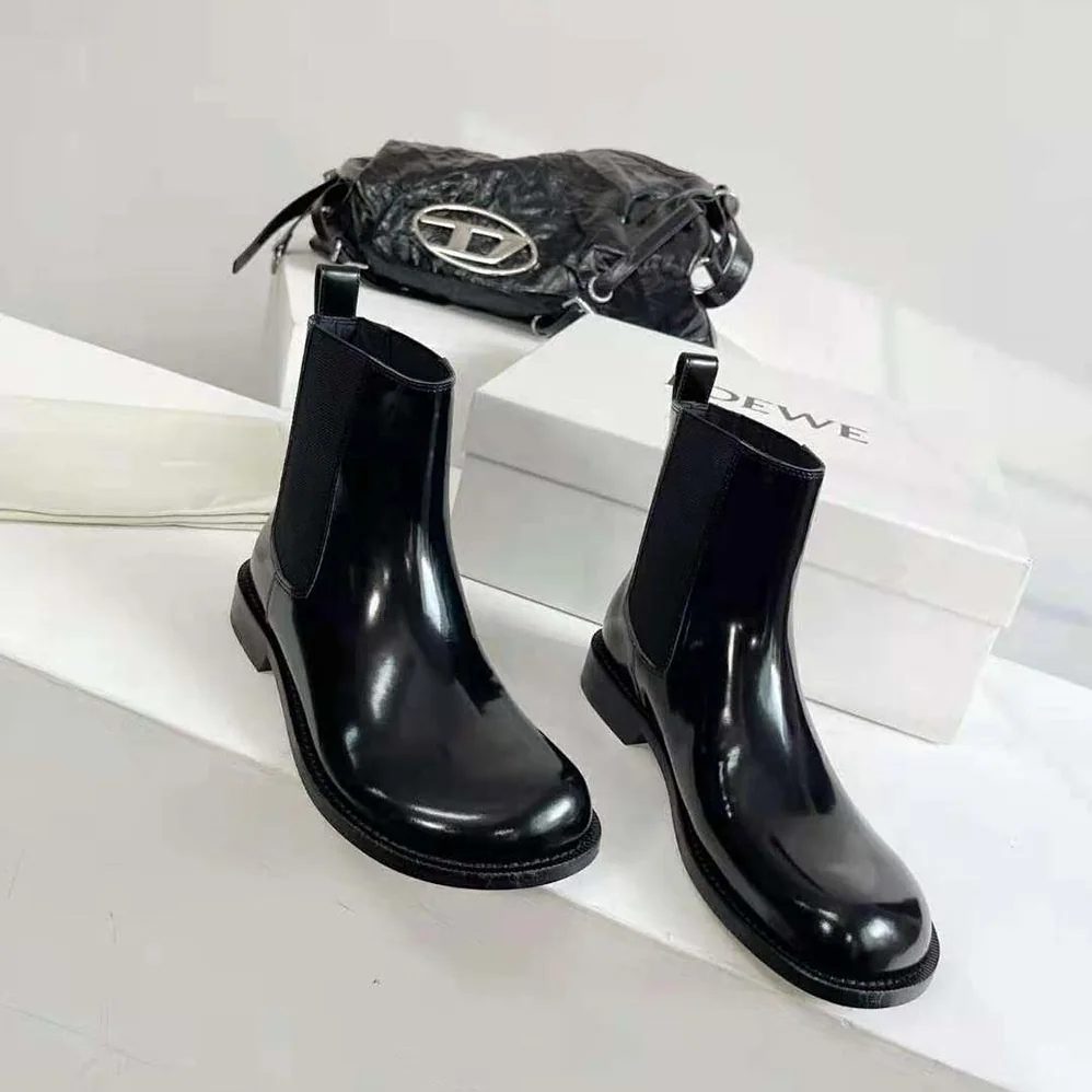 Loewe Campo Chelsea Boot in Brushed Calfskin for Men in Black Loewe Campo Chelsea Boot in Brushed Calfskin for Men in Black