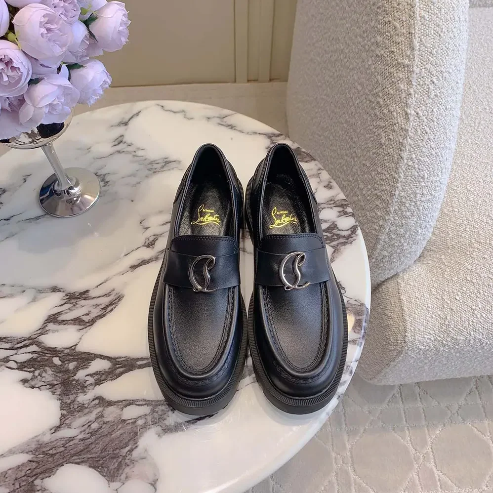Christian Louboutin CL Moc Lug Loafers Calf leather for Women in Black Christian Louboutin CL Moc Lug Loafers Calf leather for Women in Black