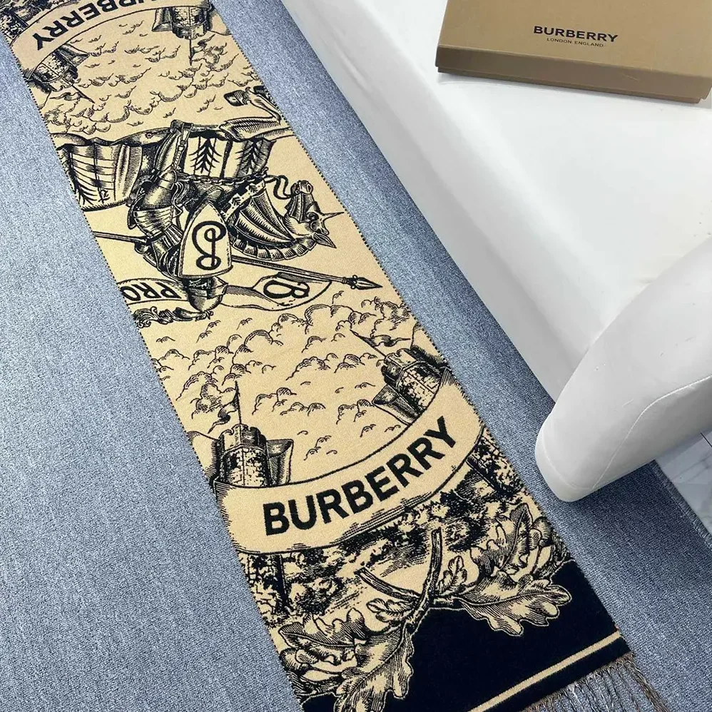 Burberry Reversible EKD Cashmere Scarf for Unisex