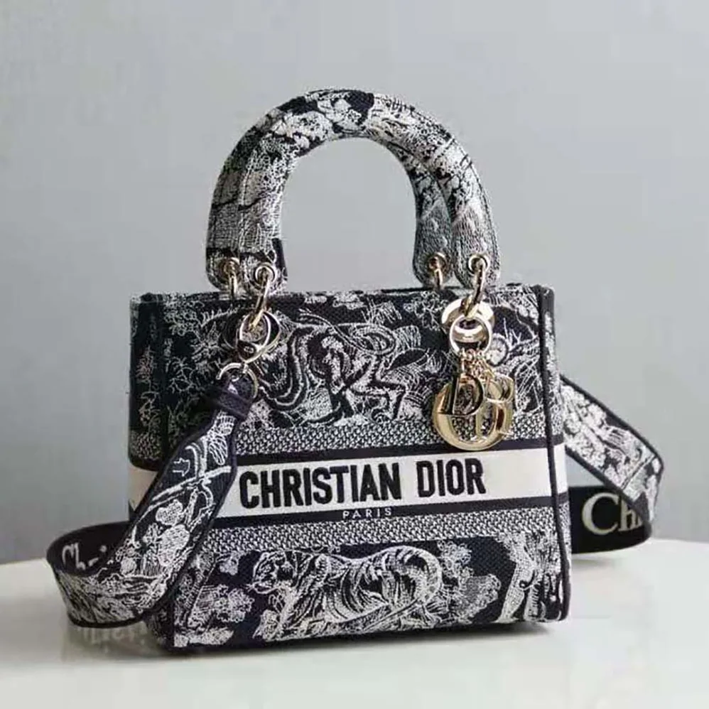 Dior Medium Lady D-lite Bag Blue Toile de Jouy Reverse Embroidery for Women Dior Medium Lady D-lite Bag Blue Toile de Jouy Reverse Embroidery for Women