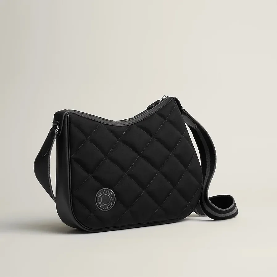 Hermes Horseback Bag Noir / Hermes Horseback Bag Noir /