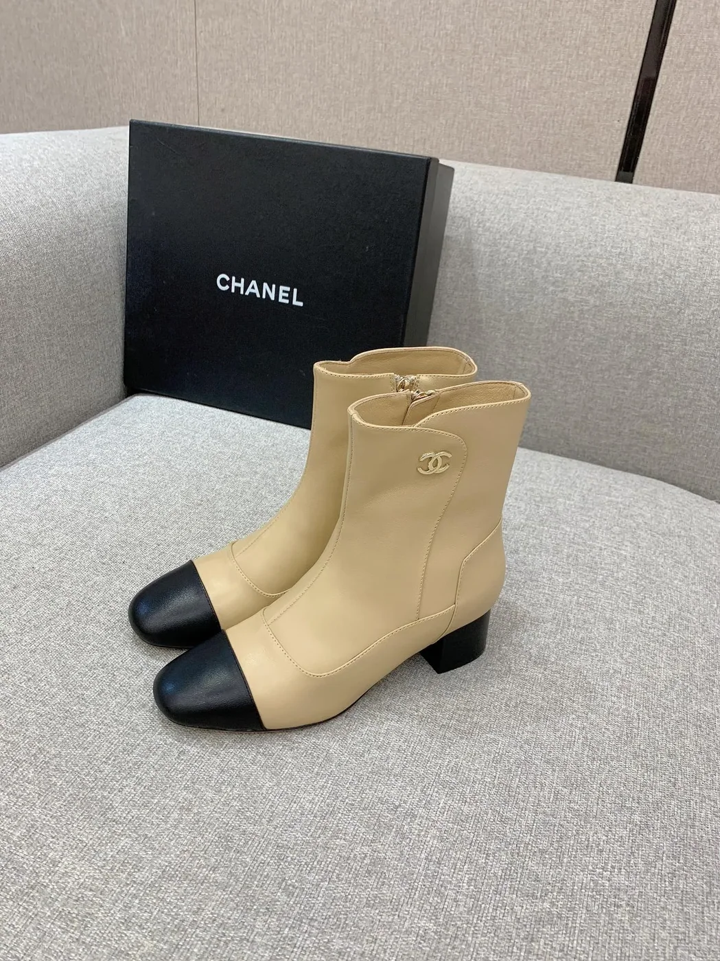 Chanel Ankle Boots White / Chanel Ankle Boots White /