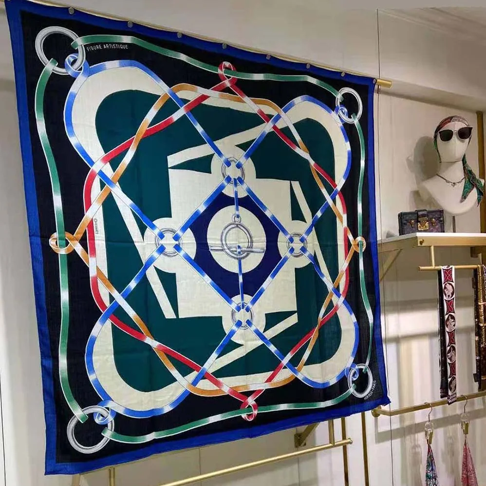 Hermes Figure Artistique Scarf 90 for Women in Green Hermes Figure Artistique Scarf 90 for Women in Green