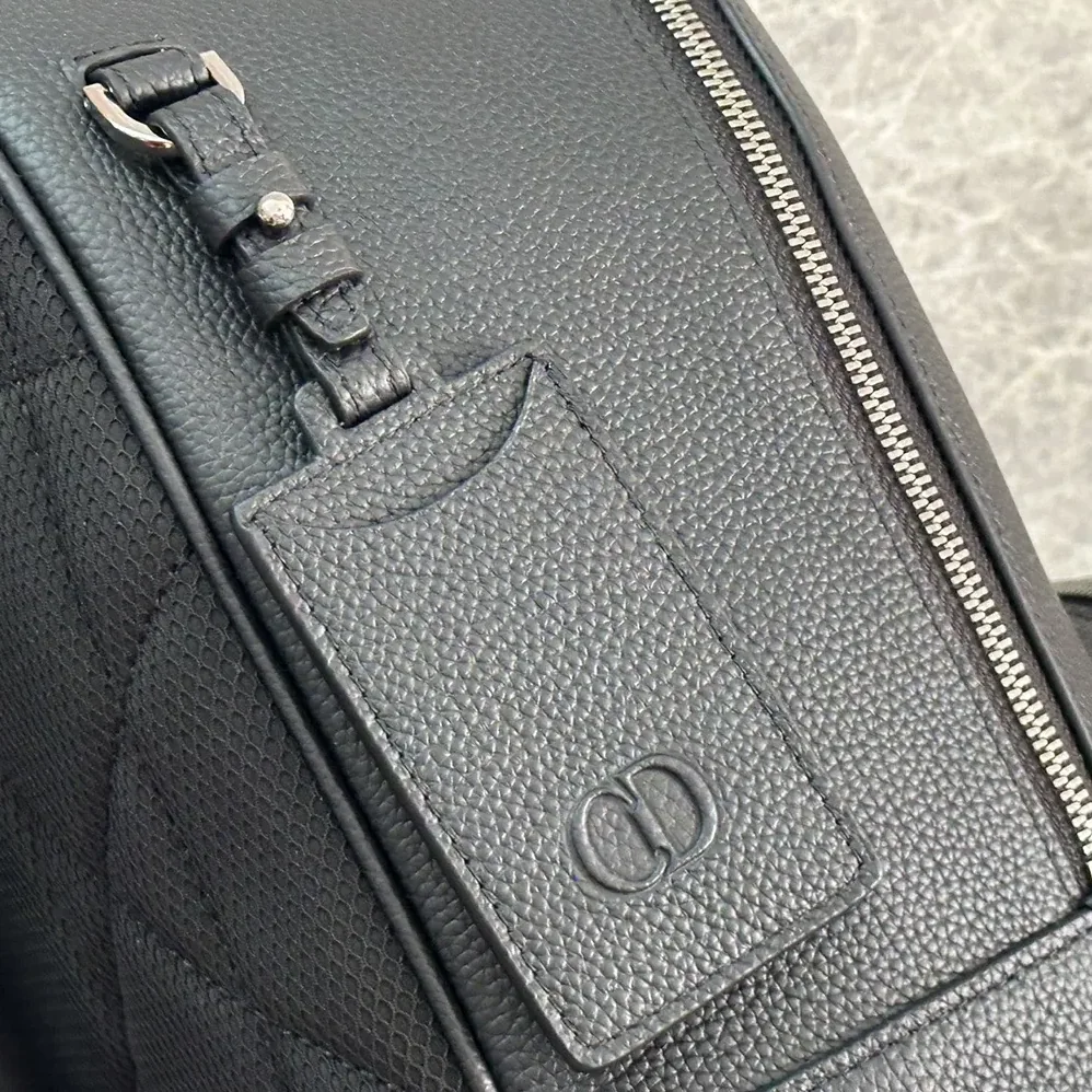 Dior CD Icon Zipped Backpack Gris Flanelle Matte Grained Calfskin for Men
