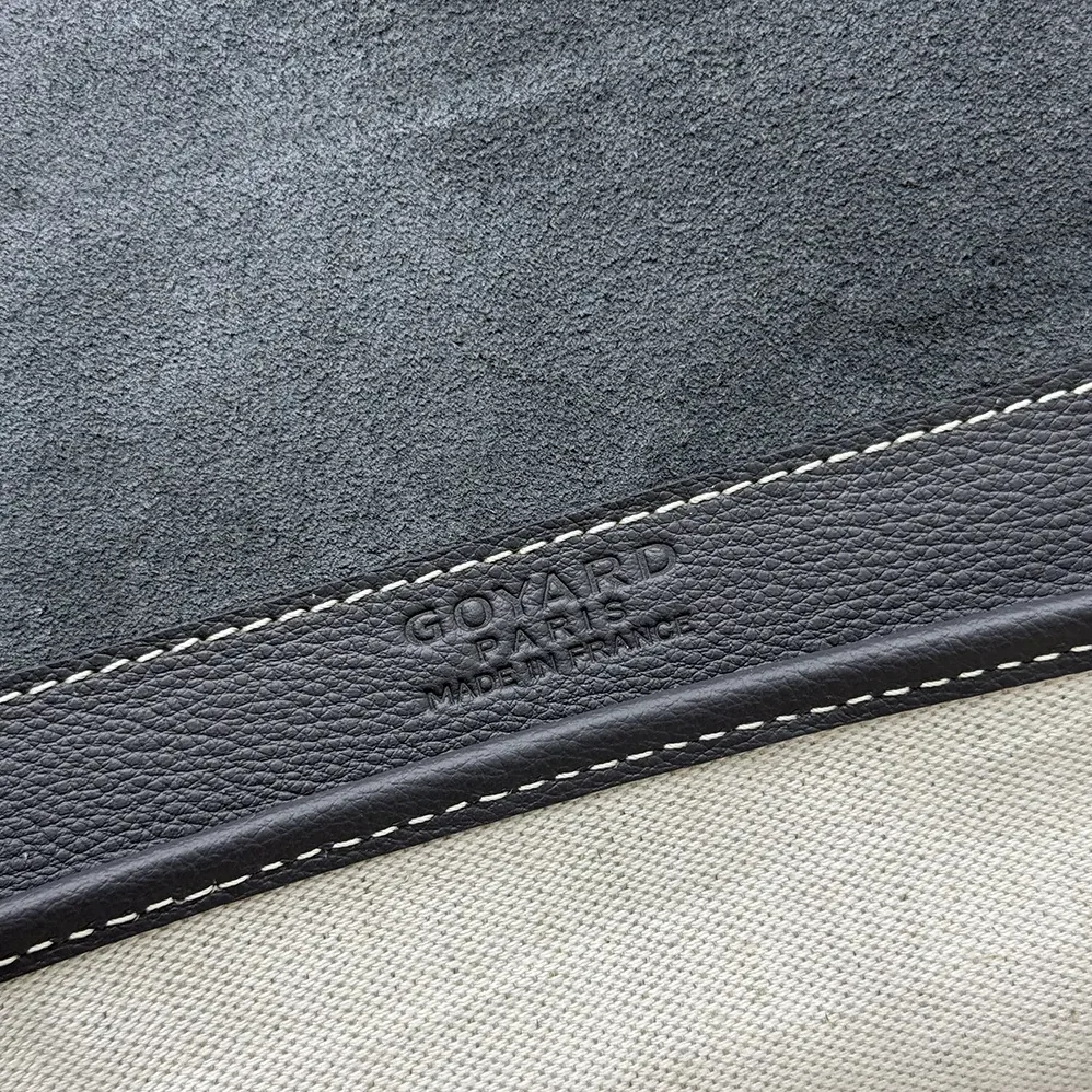 Goyard Coursier Messenger Bag for Unisex in Grey