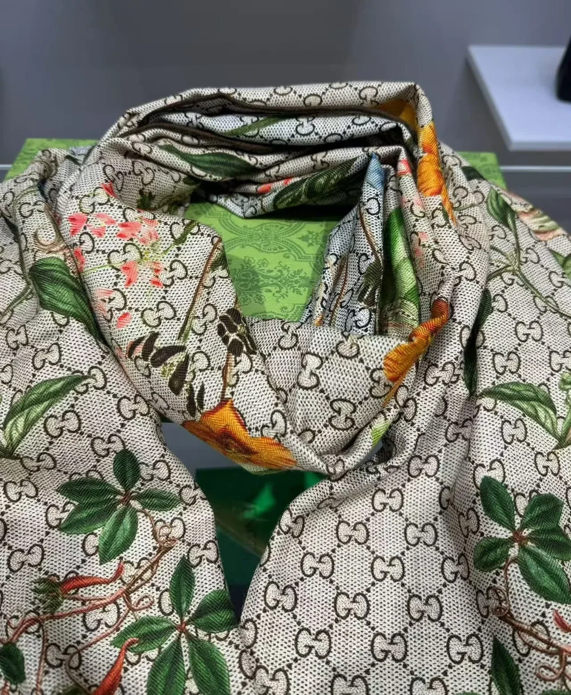 Gucci Floral Cashmere Monogram Scarf / Gucci Floral Cashmere Monogram Scarf /