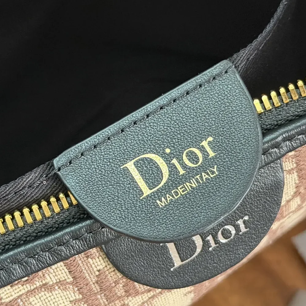 Dior Jett Pouch Brown Dior Oblique Jacquard for Men Dior Jett Pouch Brown Dior Oblique Jacquard for Men