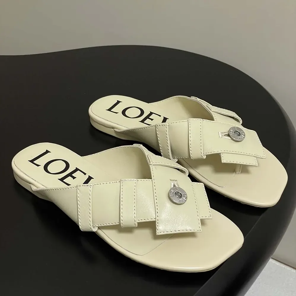 Loewe Toy Panta Toe Post Sandal in Lambskin for Women in Beige Loewe Toy Panta Toe Post Sandal in Lambskin for Women in Beige