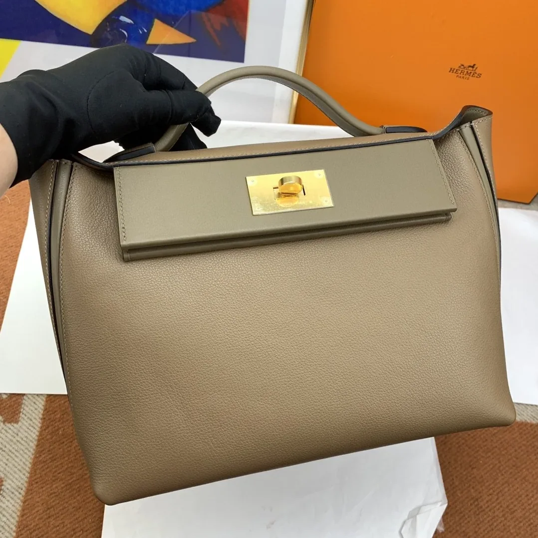 Hermes Clemence Swift Light Brown Hermes Clemence Swift Light Brown