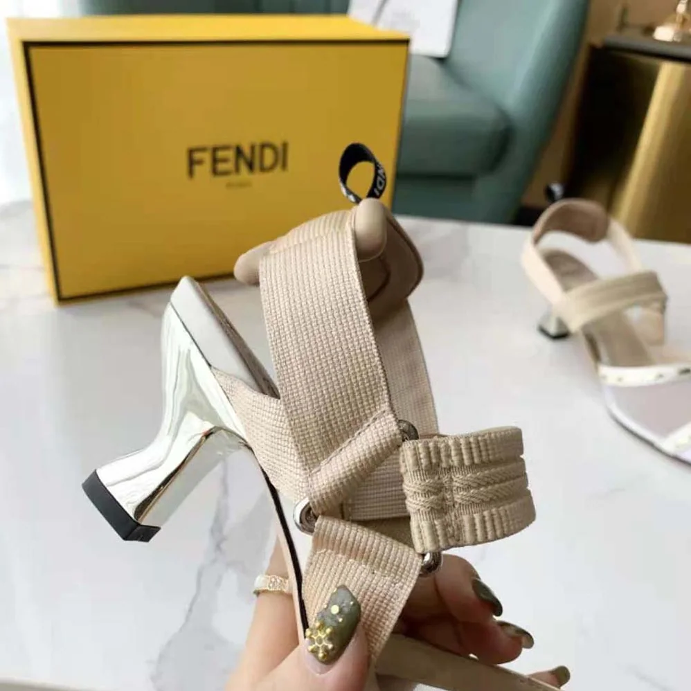 Fendi Colibri Pink Mesh Medium-Heel Slingbacks with Metal Stitches for Women Fendi Colibri Pink Mesh Medium-Heel Slingbacks with Metal Stitches for Women