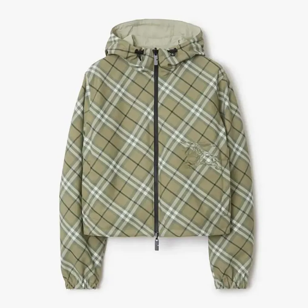 Burberry Cropped Reversible Check Hooded Jacket for Women Burberry Cropped Reversible Check Hooded Jacket for Women