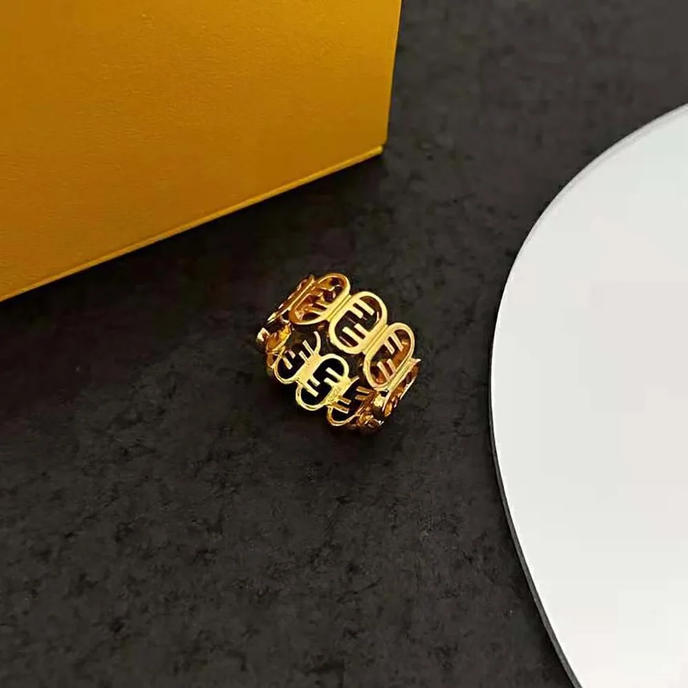 Fendi O'Lock Ring Gold for Women in coloured Fendi O'Lock Ring Gold for Women in coloured