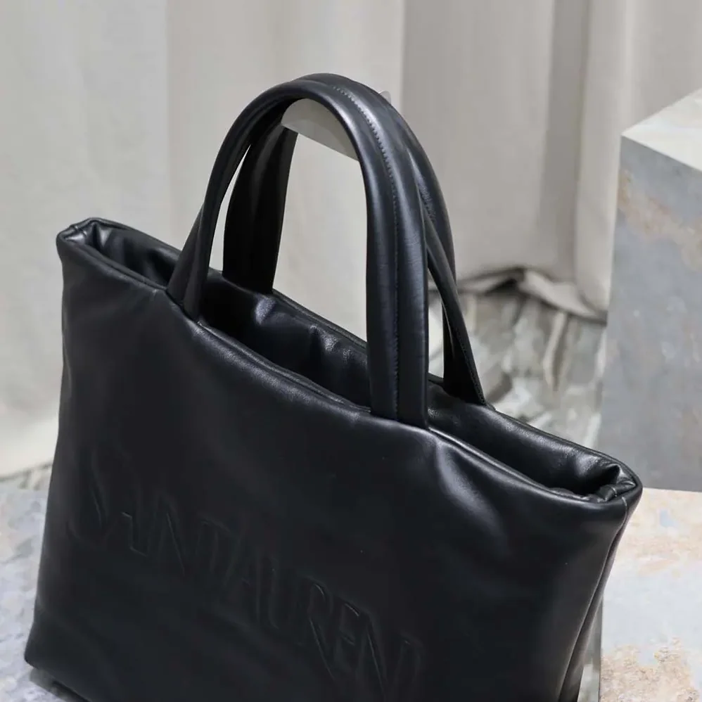Saint Laurent YSL Saint Laurent Tote in Nappa Lambskin for Unisex in Black Saint Laurent YSL Saint Laurent Tote in Nappa Lambskin for Unisex in Black