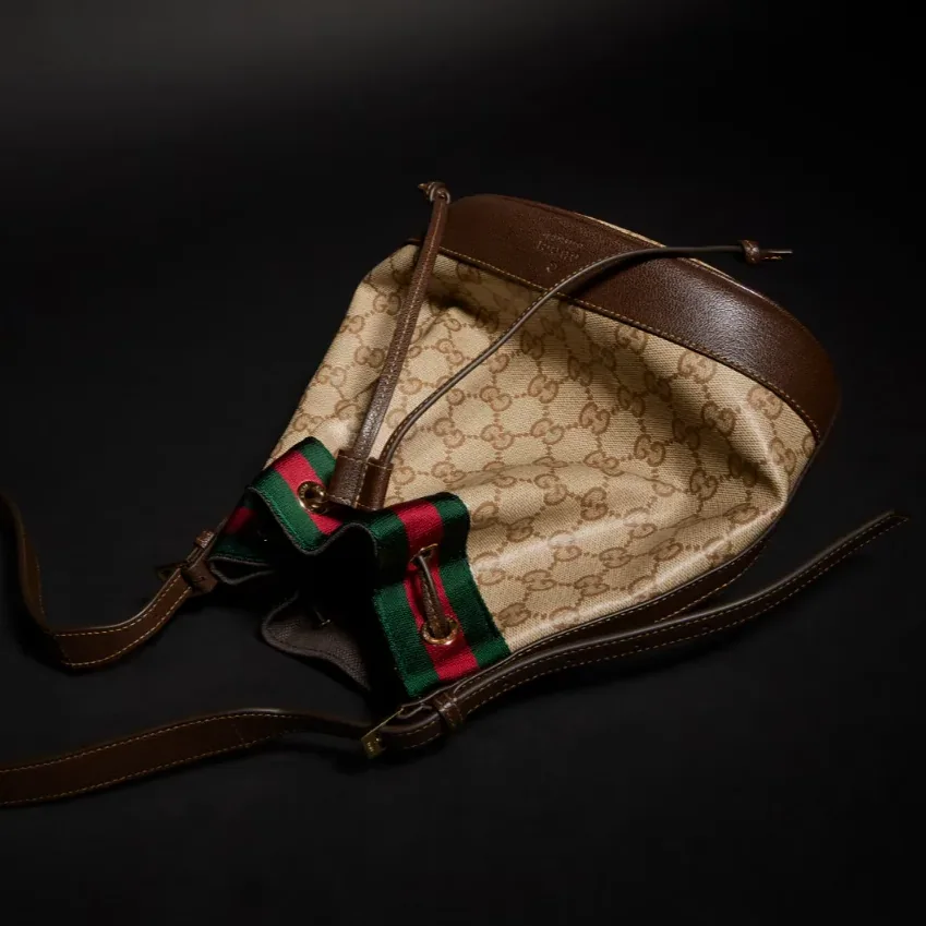 Gucci Venice Small Bucket Bag / Sand/ Dark Brown Gold Hardware