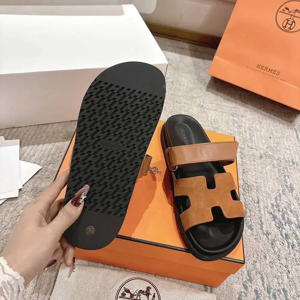 Hermes Chypre Sandal for Unisex in Brown Hermes Chypre Sandal for Unisex in Brown