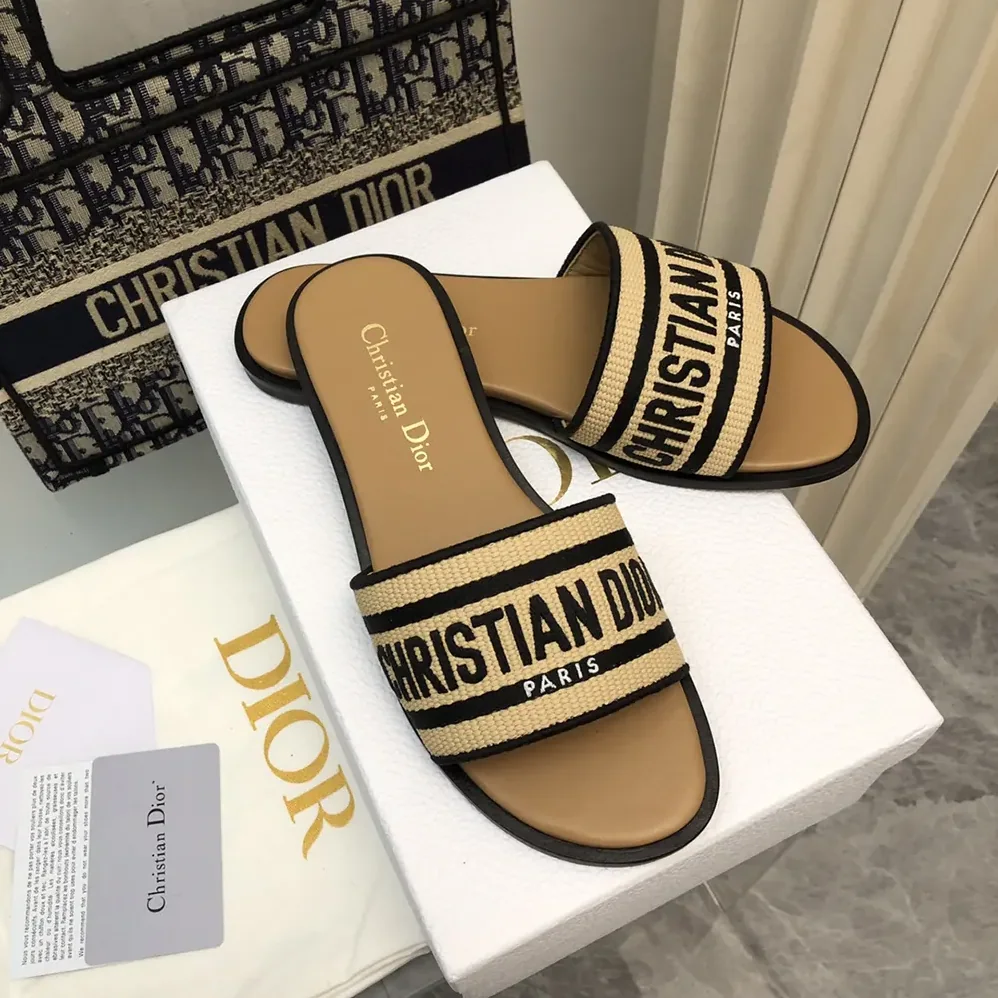 Dior Dway Slide Natural Raffia and Black Embroidered Cotton for Women Dior Dway Slide Natural Raffia and Black Embroidered Cotton for Women