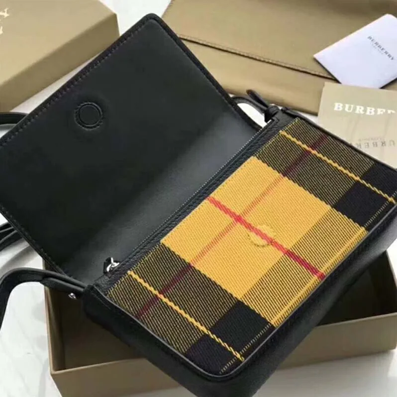 Burberry Vintage Check and Leather Wallet with Detachable Strap for Women