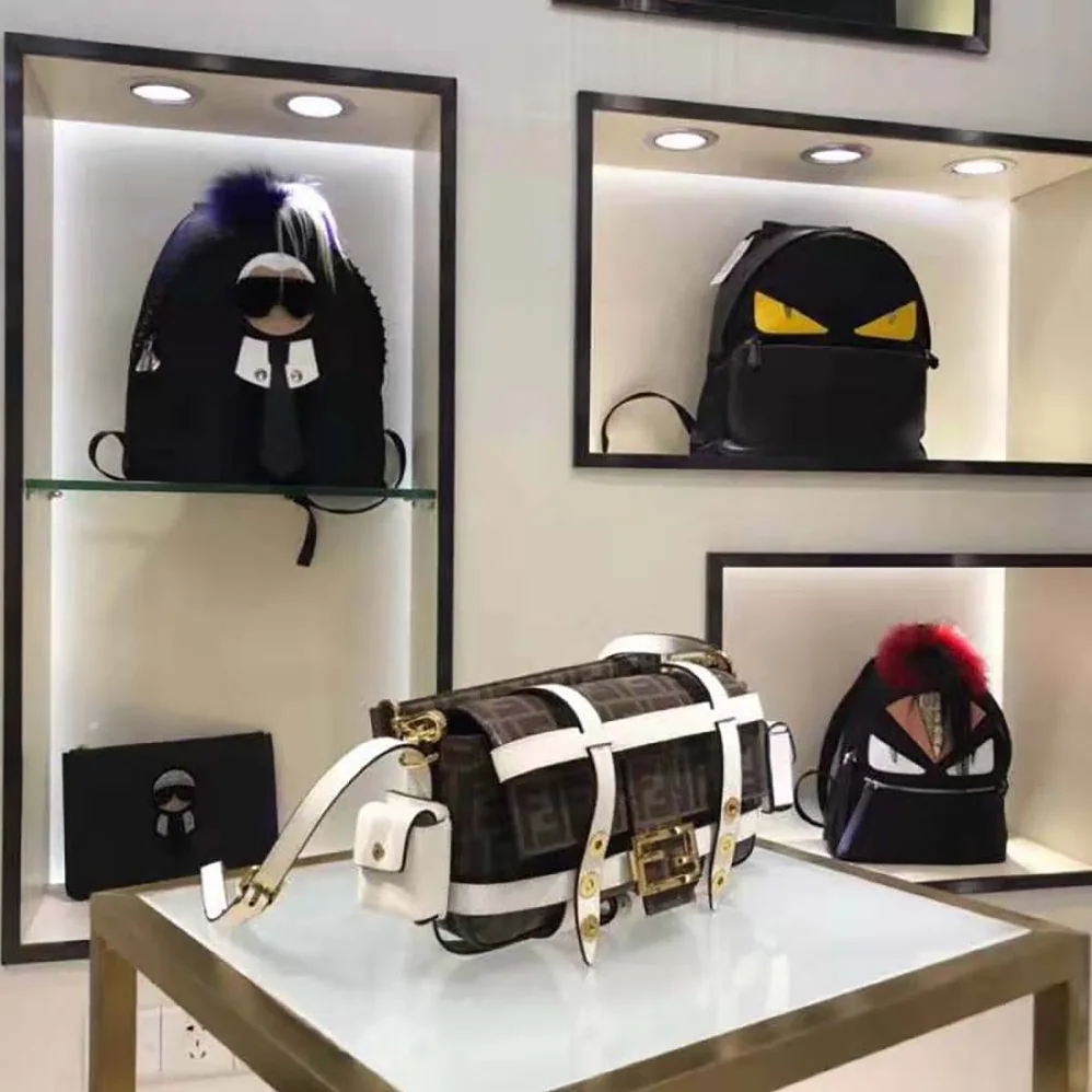 Fendi Baguette Cage Brown Fabric Bag for Women in White Fendi Baguette Cage Brown Fabric Bag for Women in White