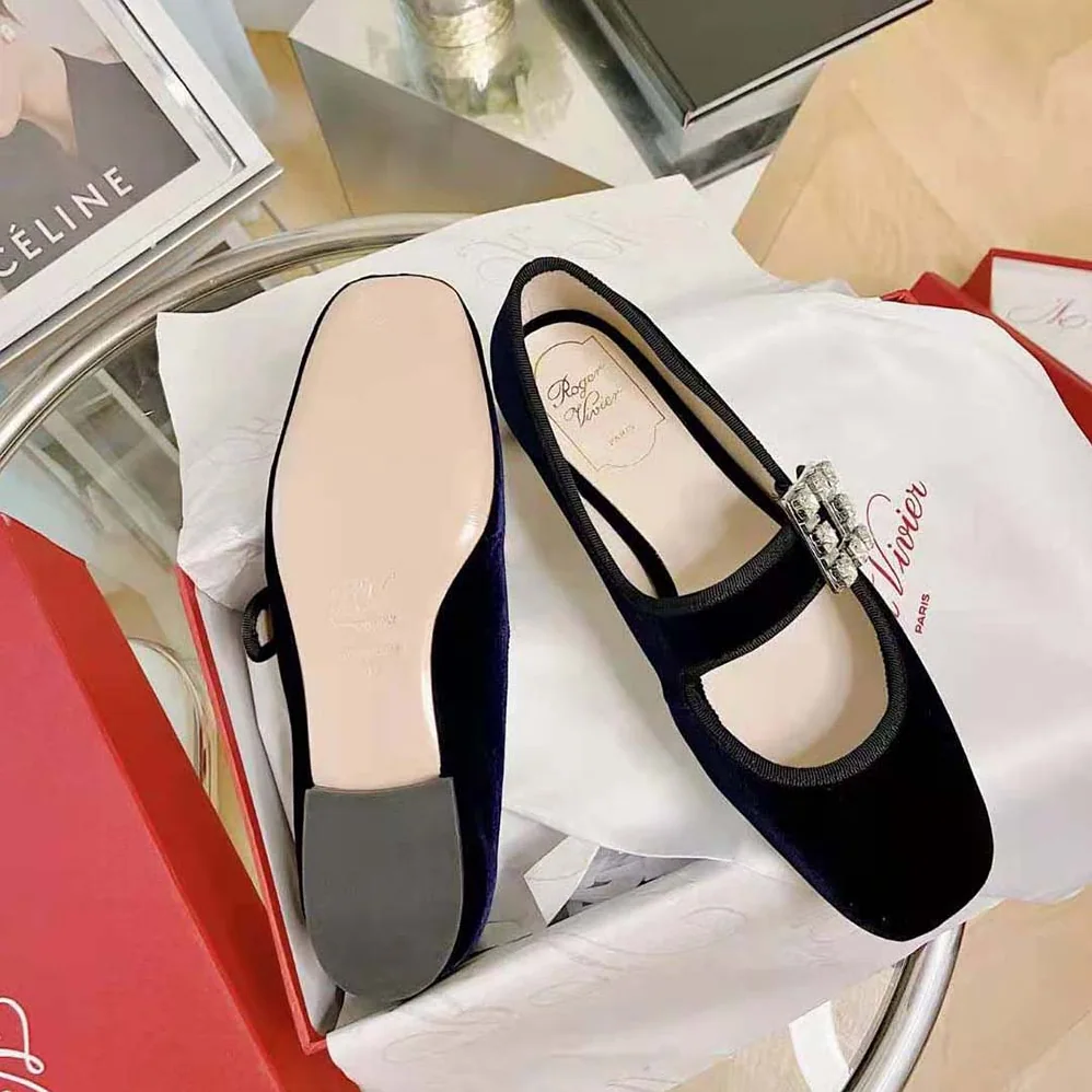 Roger Vivier Très Vivier Strass Buckle Babies Ballerinas in Velvet for Women Roger Vivier Très Vivier Strass Buckle Babies Ballerinas in Velvet for Women